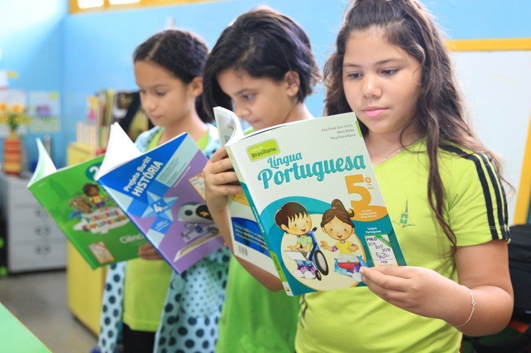 Prazo para indicação dos modelos de escolha do PNLD Anos Iniciais 2027-2030 vai até sexta-feira, 29 de maio
