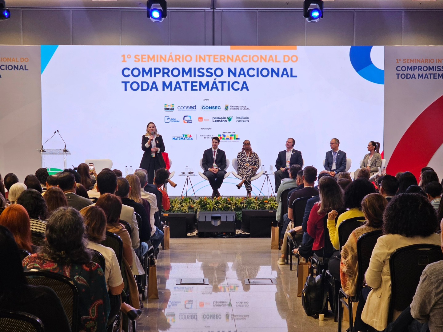 Undime participa de Seminário Internacional do Compromisso Nacional Toda Matemática